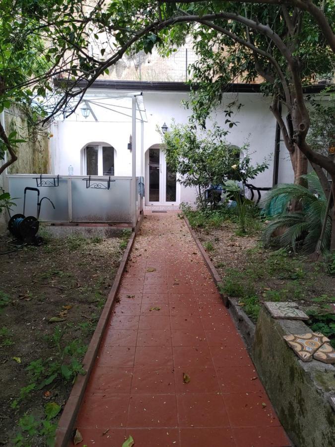 Villa Sofia E Sveva Con Giardino Napoli Exterior foto